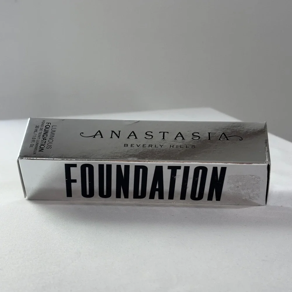 Anastasia Beverly Hills Luminous Foundation 560W Deep Warm 1.0oz Medium Coverage